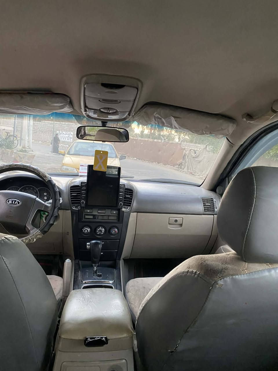 سورنتو موديل٢٠٠٨ محرك3300مصبوغه عام حادثهة باب سايق نواقص بصيطهً سنويه جديده  ٨٠ وبيهة مجال***********
