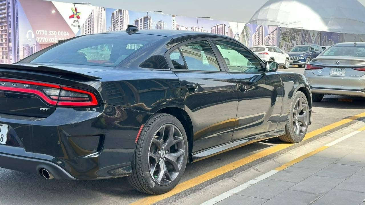 السلام عليكم دوج جارجر 19 GT سوبر تراك باك 
بدون صبغ بدون ايرباك صور الحادث في المنشور 
للاستفسار الاتصال على الرقم 
***********
