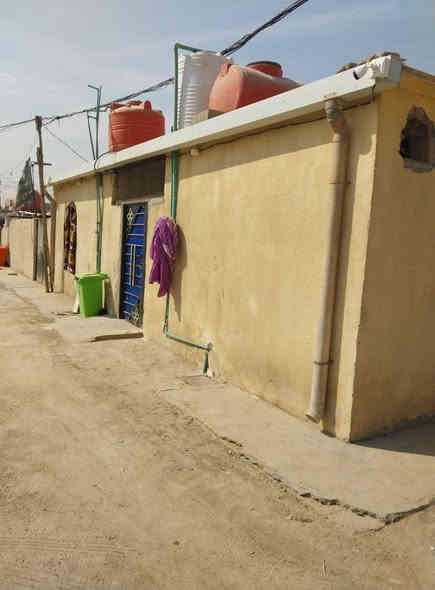 دار سكن للبيع زراعي المساحه١٧٥ يتكون من غرفتين و هول و مطبخ و دوانيه وصحيات السقف سندويج المكان شط العرب التنومه  السعر بـ12مليون خابرني على الرصيد اتصال على هذا الرقم‪***********‬‏ او واتساب
