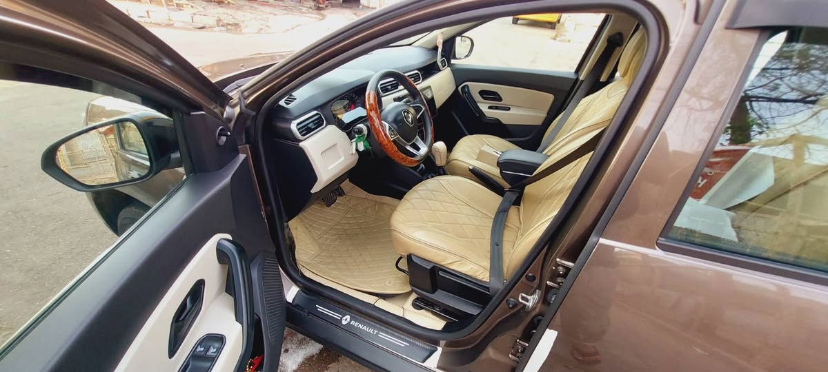 السلام عليكم رينو داستر 2019
رينو داستر السياره كفاله عامه كير و مكينه وتبريد مكفول تخم تاير السياره مطلوبه ل مصرف التسديد علينه تاخذ وكاله صافي ماباقيلهه شي قليل 

مكان السياره بغداد مدينه الصدر ‭٠٧٧٢ ٥٩٦ ٧٢١١‬

السعر 100 وبيهه مجال بصيط السياره ب اسمنه السنويه
