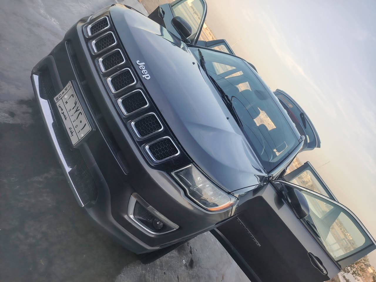 السلام عليكم ورحمة الله وبركاته //جيب كنبارص 2018
مكينه 2400 دوش  الحادث قطعه وحده التنته العليه الاماميه لسائق 
المواصفات فول معدى الفتحه. السياره لمتدد 
بعد مواصفات تعرفوها بالمتدد 
السياره مفوله خير من الله 
رقم بغداد. اتريد تحويل ثاني يوم 
السنويه صار شهرين ساقطه 
السعر 130 بيه مجال.  حق الجيه 
مكان السياره صويره واسط. 
***********
