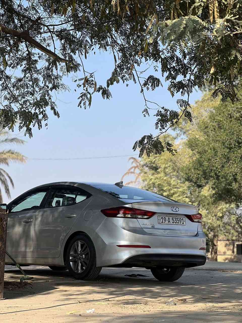 سلام عليكم
الانترا موديل ١٧ امريكي رقم كربلاء نكليزي تحويل مباشر 

حادثها دعاميه خلفيه وشويه البدنه الخلفيه وبنيد صبغ فقط تحكم ستيرن مثبت سرعه لد نهاري  
السياره حلوه ونضيفه مكينه دوش خير من الله تبريد ثلج وتدفئه
مكاني كربلاء السعر ١٢٥ وبيها مجال للشراي ترهم مراوس سوناتا 
للستفسار ***********
