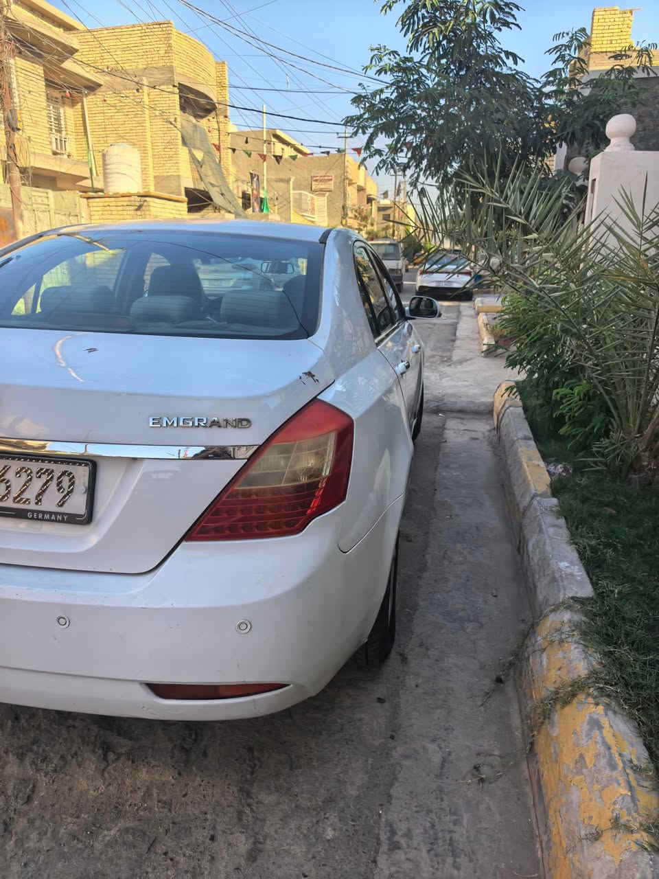 السلام عليكم ورحمة...
جيلي امكراند C7
موديل ٢٠١٣
سيارة نظيفة مابيها حادث
تخم تاير جديد
كير ومكينه كورلا ياباني جديد
صدر جديد
تبريد شغال
السياره جاهزه من كلشي
عنواني بغداد الزعفرانيه
سعر السيارة ٧٥ قفل بدون تعامل                ***********
