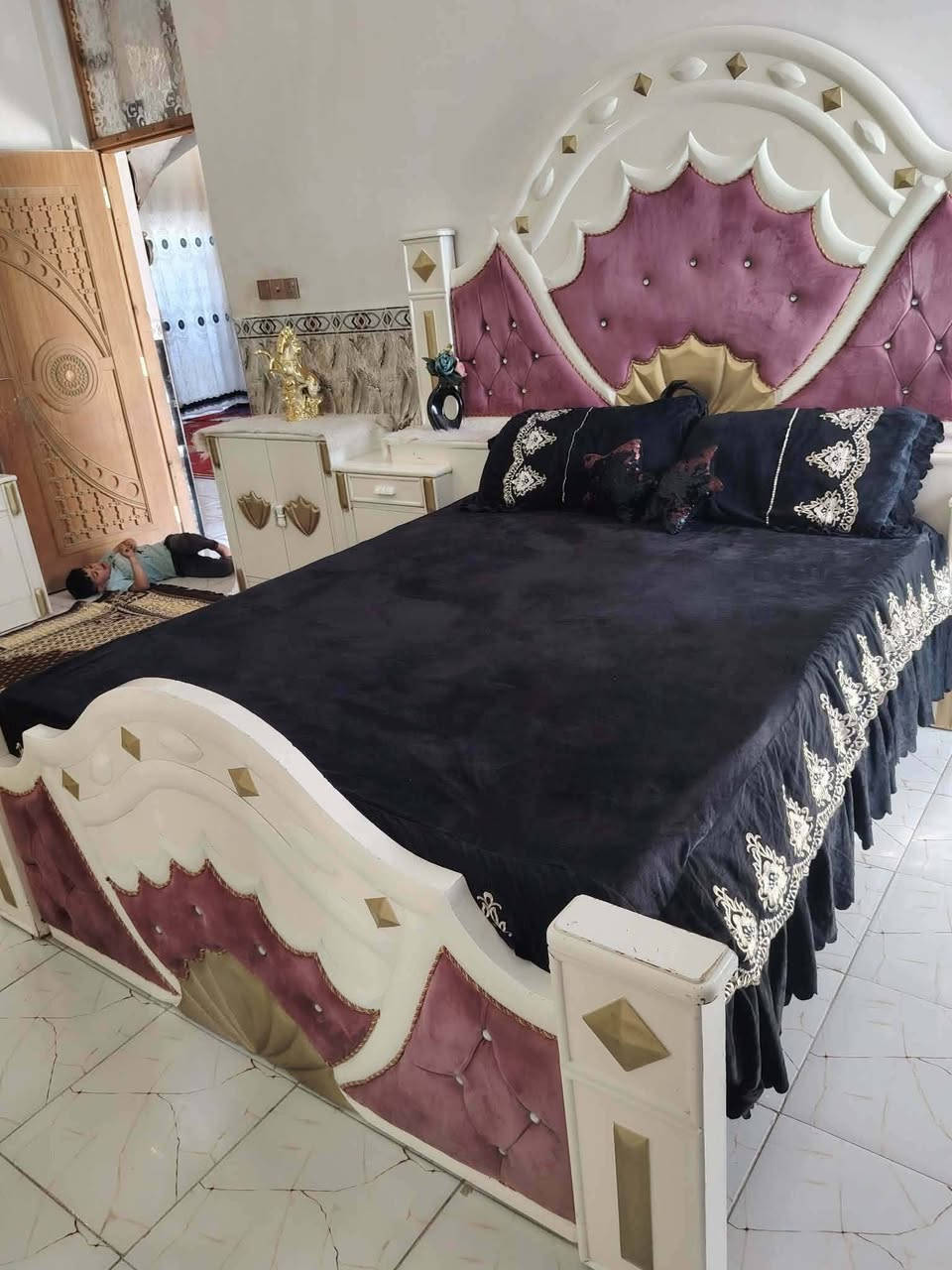 غرفه نجاره دراجه اولئ مو سوكيه نجاره نضيفه  للبيع
مكاني حله 
السعر مليون و٥٠٠ وبيه مجال... مكلف بلنشر 
الشراي ***********
