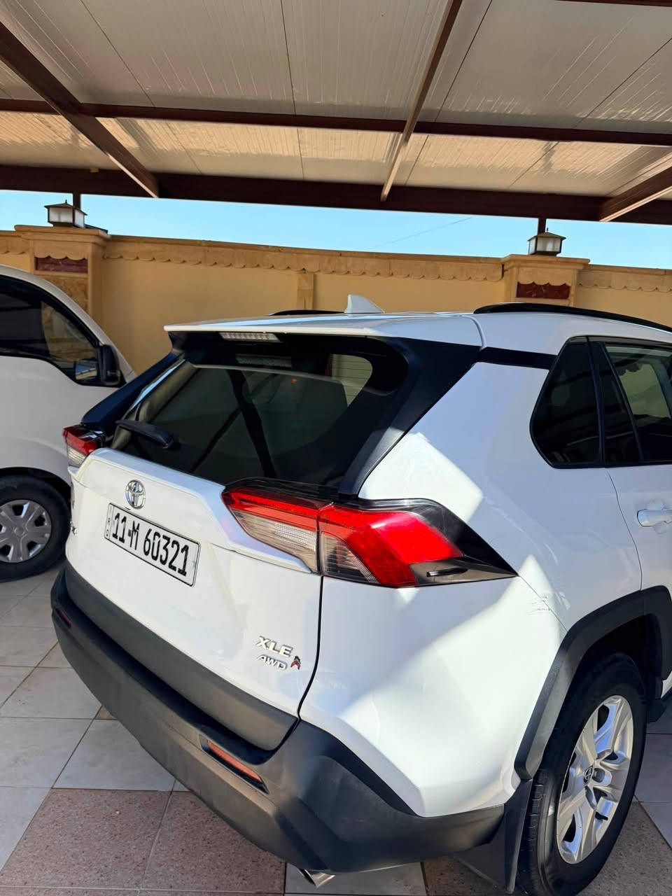 السلام عليكم 🤍
راف فور 2021 رقم بغداد xle
محرك وگير شرط 
محركها 2500 بانزين 
ماشيه 53mil
الضرر جاملغ وبنيد وجاملغ ثاني بل عراق قطعها كلهن بلاديات نفسهن ومصلحات 
المواصفات 
بصمه 
سلايت 
تدفئه وتبريد بل كشنات 
باب خلفي كهرباء 
تبريد خلفي 
تدفئه ستيرن
رادارات تحديد مسار وتوقف ذاتي 
اوتو هـولد 
ثلاث انضمة قيادة 
السعر180 وبيها مجال 
مكاني صلاح الدين بيجي المزرعه
***********
***********
