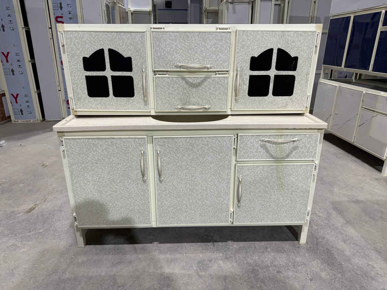 سنك مع ملحق قياس متر ونص  المغسله مرمر 
 السعر 180


**إذا كنت صاحب هذا الإعلان وتريد حذفه لأي سبب، رجاءا أرسل رسالة إلى الدعم الفني**