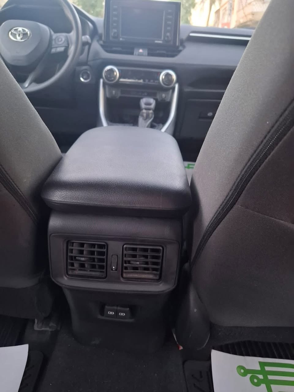 راف فور موديل 2022بيهه 3 قطع باب وجاملغ وبنيد XLE بدون فتحه ماشيه 45 الف سعر187ورقه قفل
الخاص مفتوح


**إذا كنت صاحب هذا الإعلان وتريد حذفه لأي سبب، رجاءا أرسل رسالة إلى الدعم الفني**