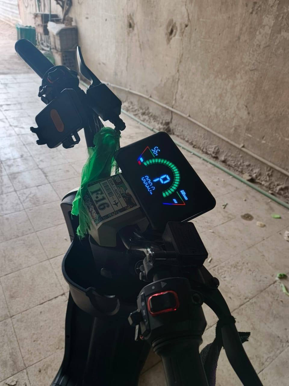 السلام عليكم
دراجه R9 ونلي موديل 24 للبيع ***********
