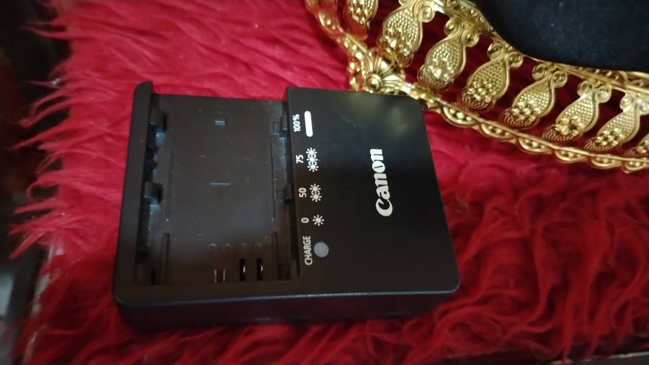 بيع كانون نيكون
كلش نضيفه مابيه اي عيب جديده
لك
مع ستاند  عدد 2 الطول مترين اصلي
 موضح بصوره

مع مايك خارجي
مع جنطه كامله
مع شاحنه وبطاريه جديده
مع اله تصوير اضائه
مع مايك اصلي وجهاز لقط
الصوت
كلشي موضح بصوره

الخاص موجود الي يدفع سعر يدخل خاص حياكم
الله
العنوان صلاح الدين  تكريت


**إذا كنت صاحب هذا الإعلان وتريد حذفه لأي سبب، رجاءا أرسل رسالة إلى الدعم الفني**