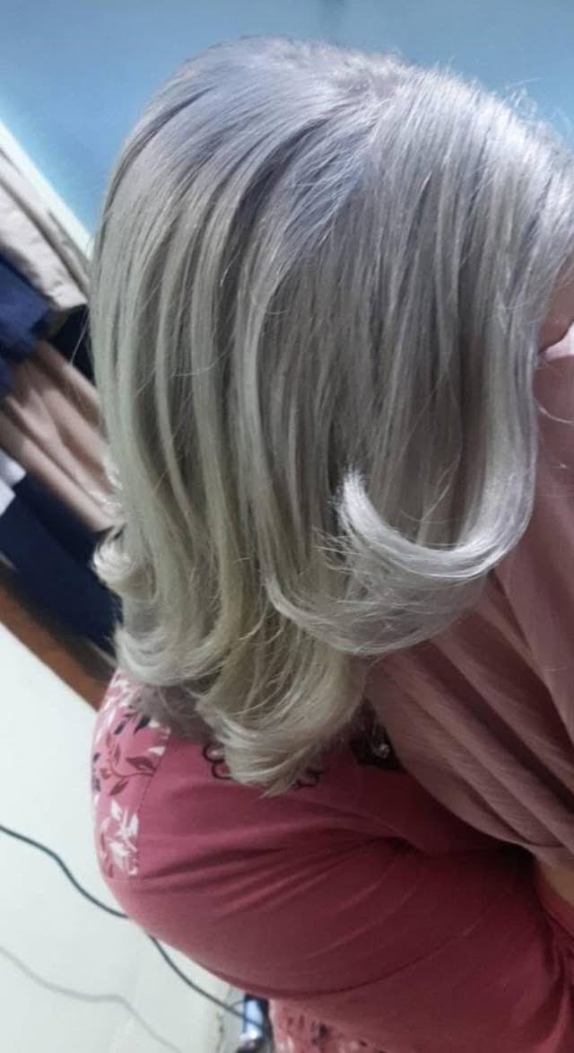 عروض صالون الملكه
حفافه مع تنضيف بشره ١٠

حفافه فقط ٥ 

حفافه مع شمع ٧

ميش نص كب ١٥ 

كب كامل ٢٥

صبغ توحيد

 لون شعر القصير متوسط ١٥

صبغ شانيلات للقصير والمتوسط ٢٠

كل زبونتين الثالثه مجاني 

***********
