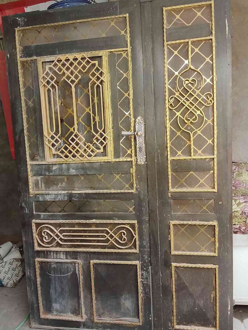 باب مدخل حديد عدد 2 ثقيلة جدا شغل قديم للبيع طلاكتين الطول 202 العرض 130 سعر الوحدة 125 الف 
المكان بغداد للاستفسار الاتصال على الرقم *********** غير متواجد على الفيس بوك بغداد, العراق
