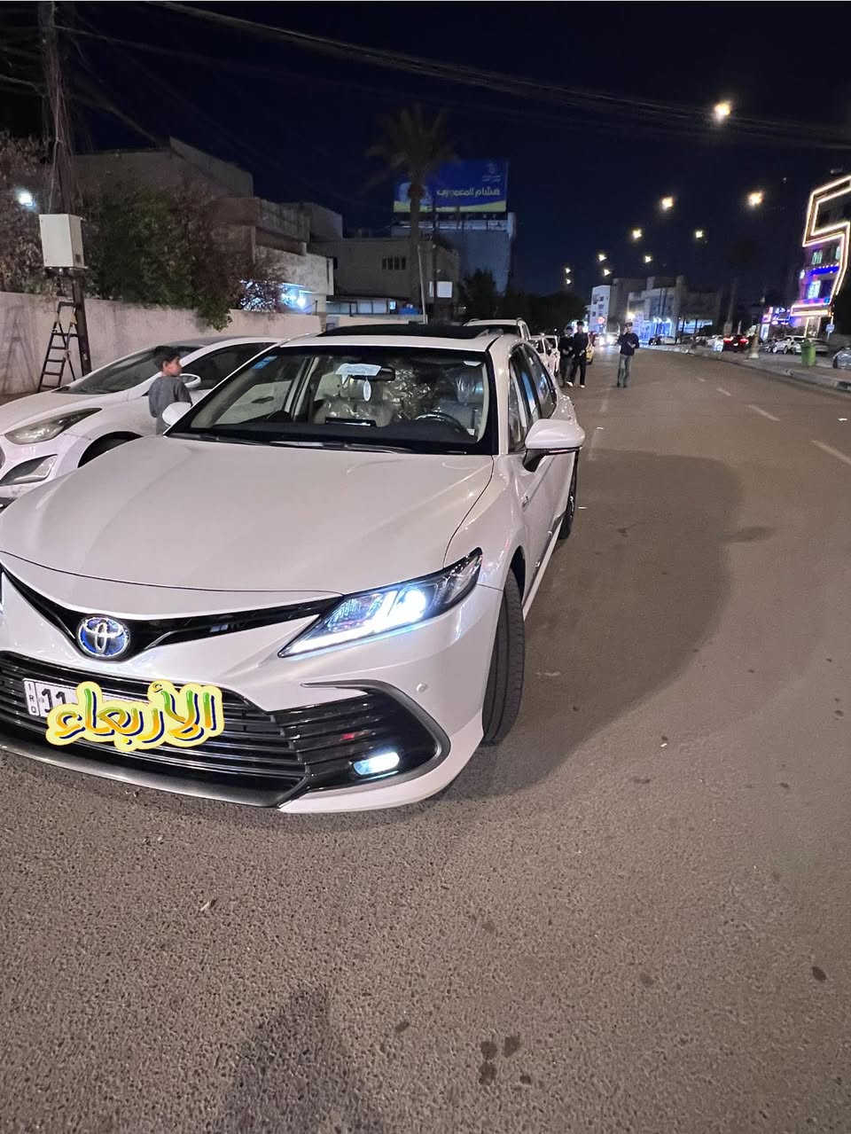 السلام عليكم للبيع كامري 2024 وكاله عبد اللطيف GLE سياره كفاله عامه ماشيه 21 الف المكان بغداد للاستفسار الاتصال على الرقم ***********
