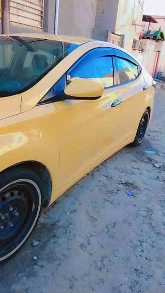 السلام عليكم انتر موديل 16السياره مصبوغه عام ضربته بل جاملغ الخلفي والباب الخلفي السياره حلوه جاهزه  لستفساره ***********
