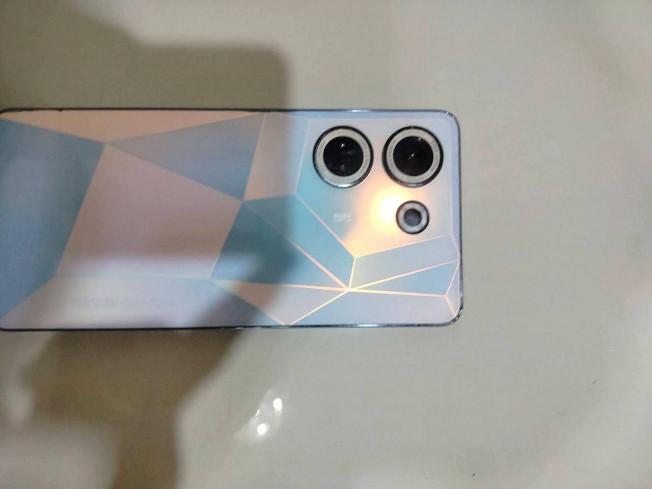 سلام عليكم..  كامون 20 برو ذاكره 256 ما داخل صاينه ولا مفتوح ابد..  بي فطور بشاشه فقط مامثره عل لمس وشاشه وشرط مايعلك للبيع او مراوس مكاني الرميثه *********** اتصال او وتساب
