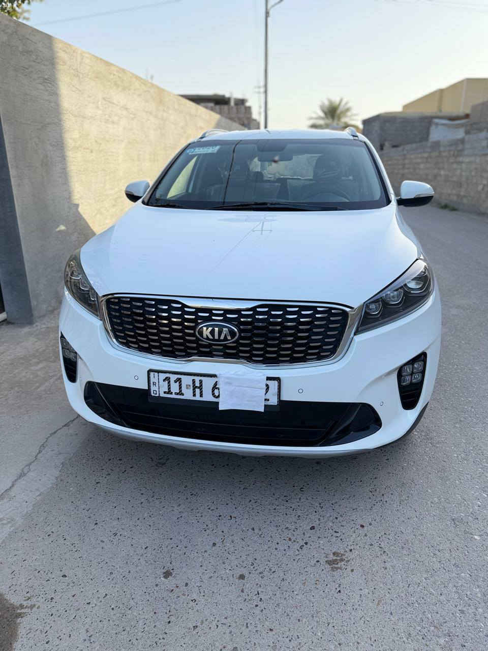 سورنتو موديل 2020  الدوليه فول مواصفات عدا الفتحه ماشيه  140  السياره جديده وحلوه كير ومحرك مكفول والكشر كما موضح بالسونار المرفق ..السعر ٢٤٢  بيها مجال حك الجيه ...اتصال ***********
