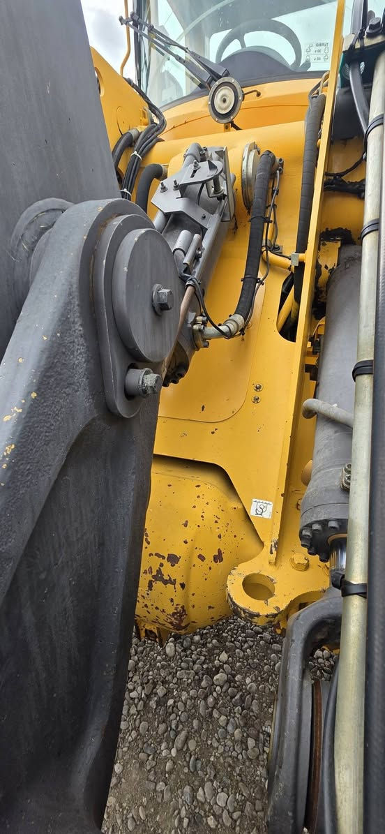 للبيع - بۆ فرۆشتن دخول جدید شیمالی
———————
شفل  : VOLVO
حجم : L90D
موديل :2000
مکان   :اربیل قضا ٕخبات معرض باران
—————————
بۆ زانیاری زیاتر پەیوەندی بکەن بەم ژمارە تەلەفۆنە 

***********
***********
