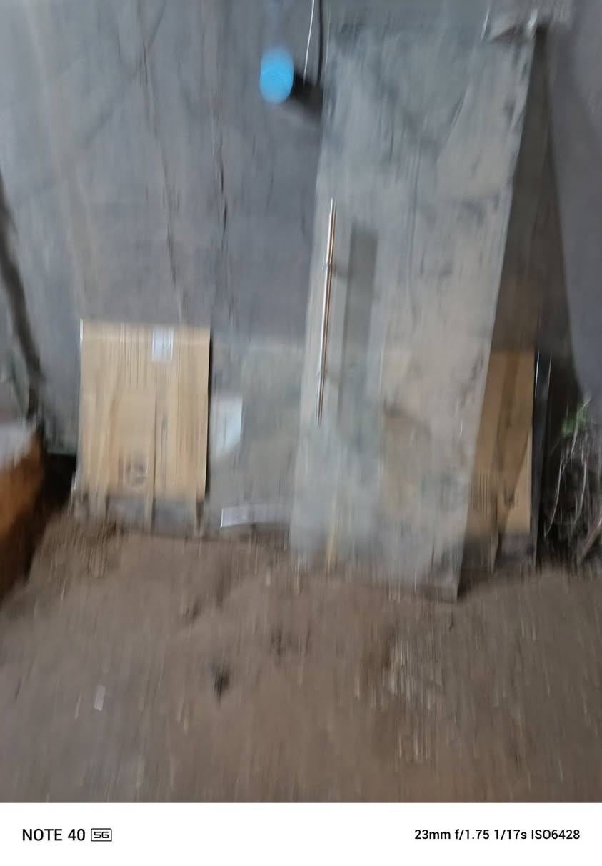 جام خانه طول مترتين ونص سعر ١٥٠ بكاني جسر ديالى ***********
