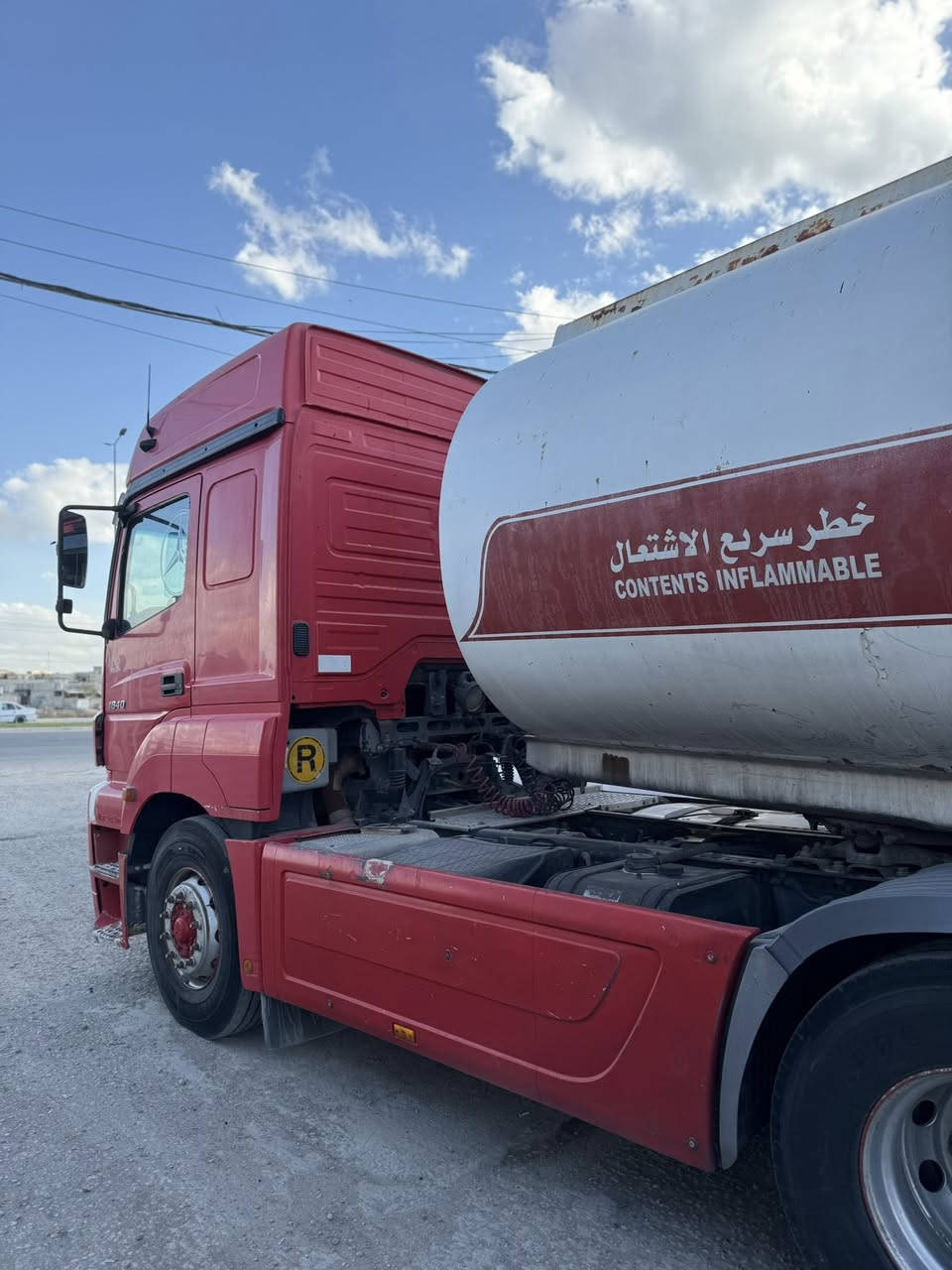 السلام عليكم 

للبيع اكسور صهريج 

موديل 2005

كير عادي

حجم المحرك 1840

نوع الصهريج:شاكر حداد

موديل الصهريج:2014

مواصفات:ريتايدر ماء 💦 

ثلاجه داخلية 

صوناج+GPS+تصريح امني

اوقات الاتصال من ساعة 9:00صباحاً
الى 8:00مساءً

***********
***********
السياره موجود في معرض عادل 
عنوان كركوك مقابل جسر واحد حزيران
