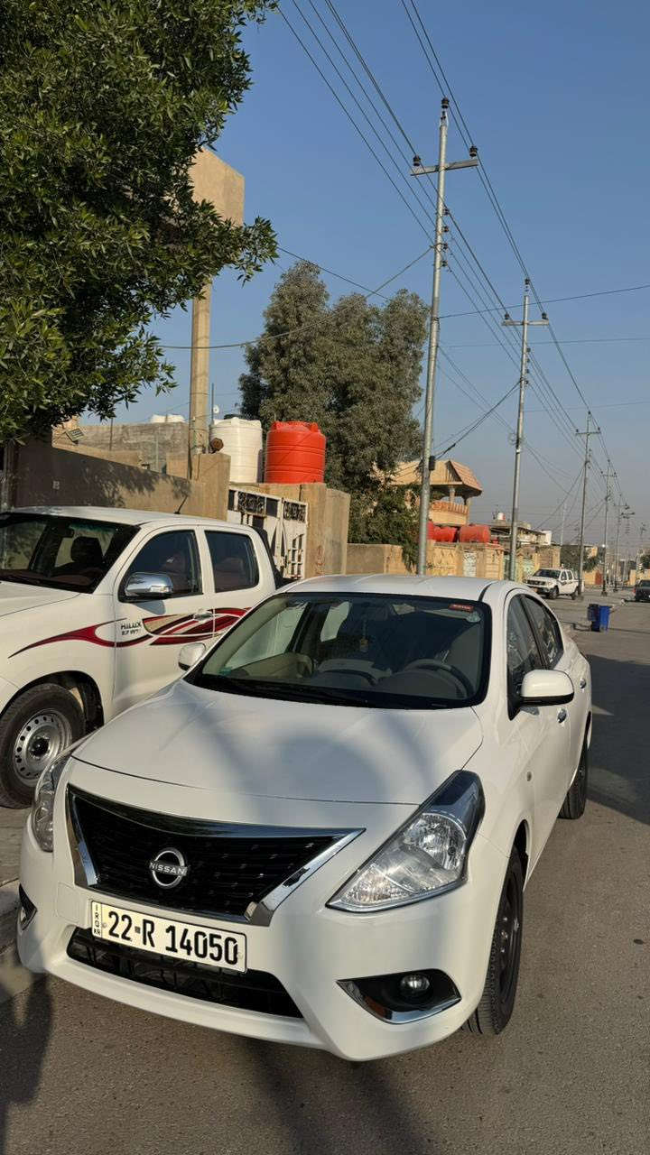 السلام عليكم .
نيسان سني هندي ام البليته الزركه موديل 2024 ماشيه 33 الف كفاله عامه .
السياره مدوشمه الارضيه والصندوق والكشنات.
مكان السياره الزبير السعر 130 
***********
