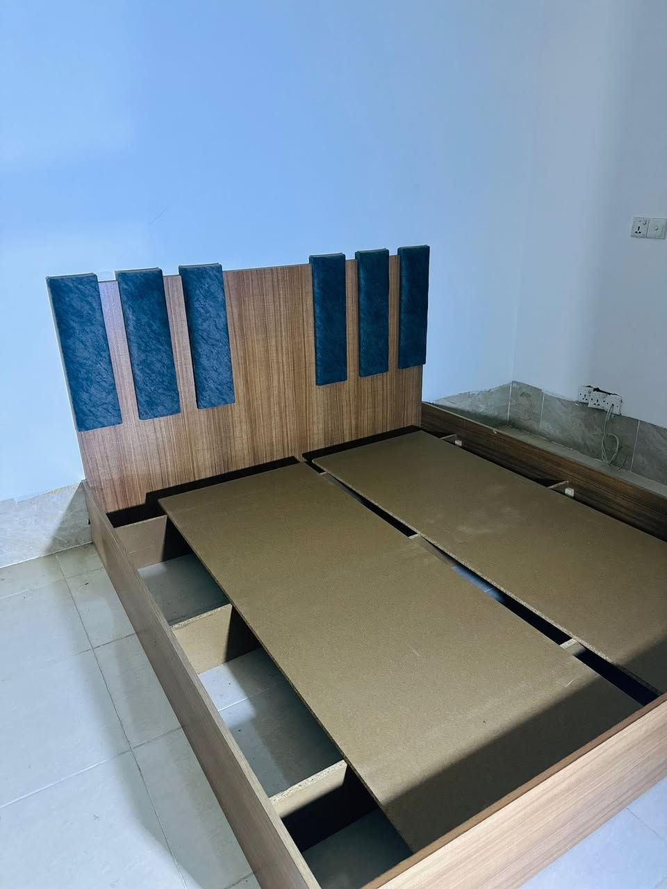 للبيع بسعر مناسب
واتساب ***********
