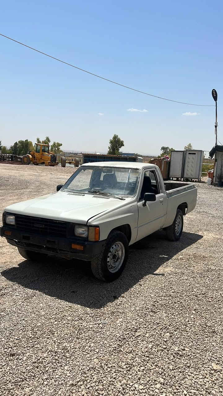 پیکاب 1985
گێر و مەکینە و کارەبای  و لایت و حیشارەت هەموو بەشەرت تازە تەحمیر کرایتەوە ئارمی بزر بوە بەشەرتی ماڵی کەسی تێدا نەبی و موشکیلەی نەبی شوێن هەولێر ***********

