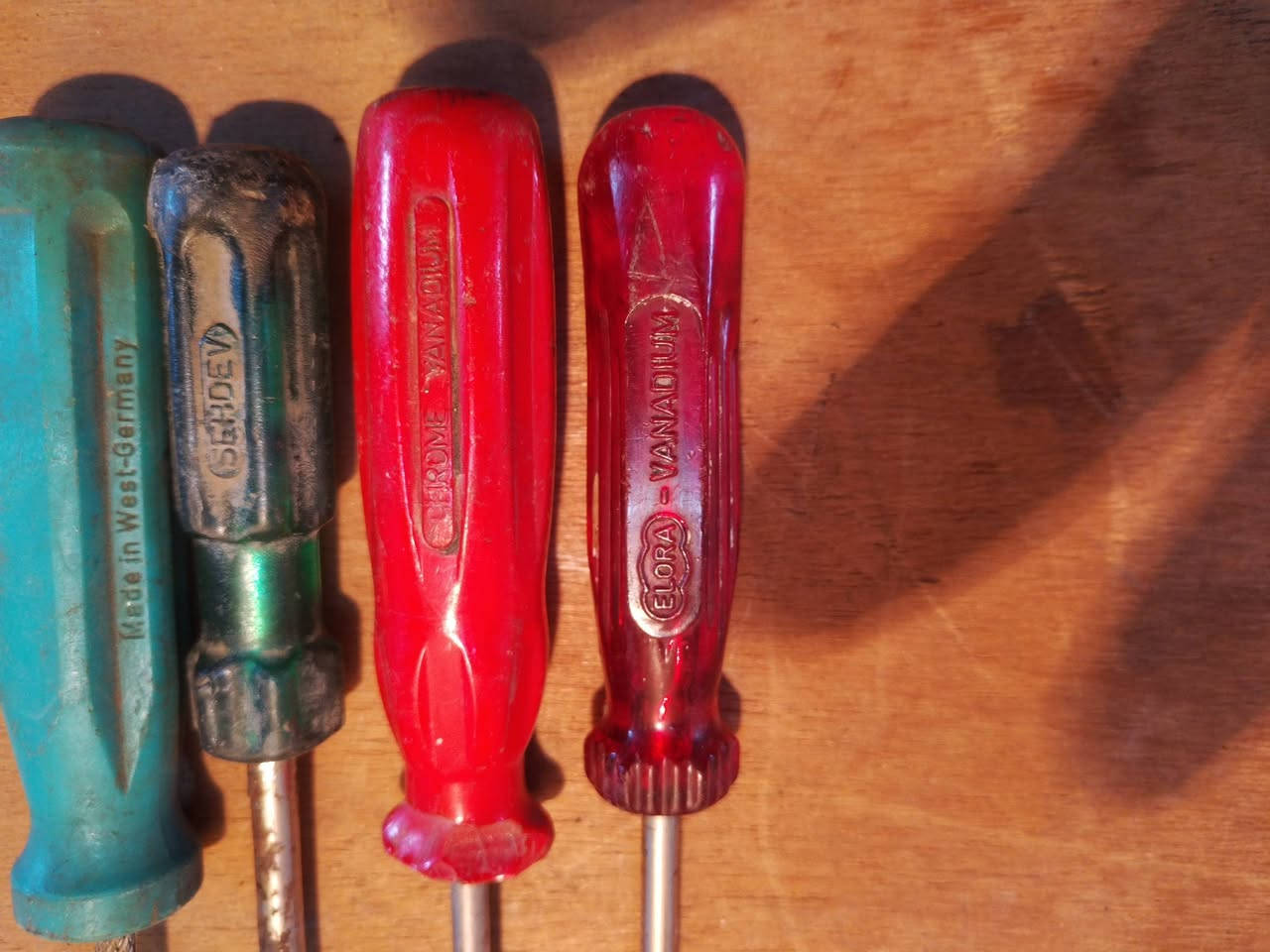 درنفيسات + تونگ 
أصلي قديم


**إذا كنت صاحب هذا الإعلان وتريد حذفه لأي سبب، رجاءا أرسل رسالة إلى الدعم الفني**