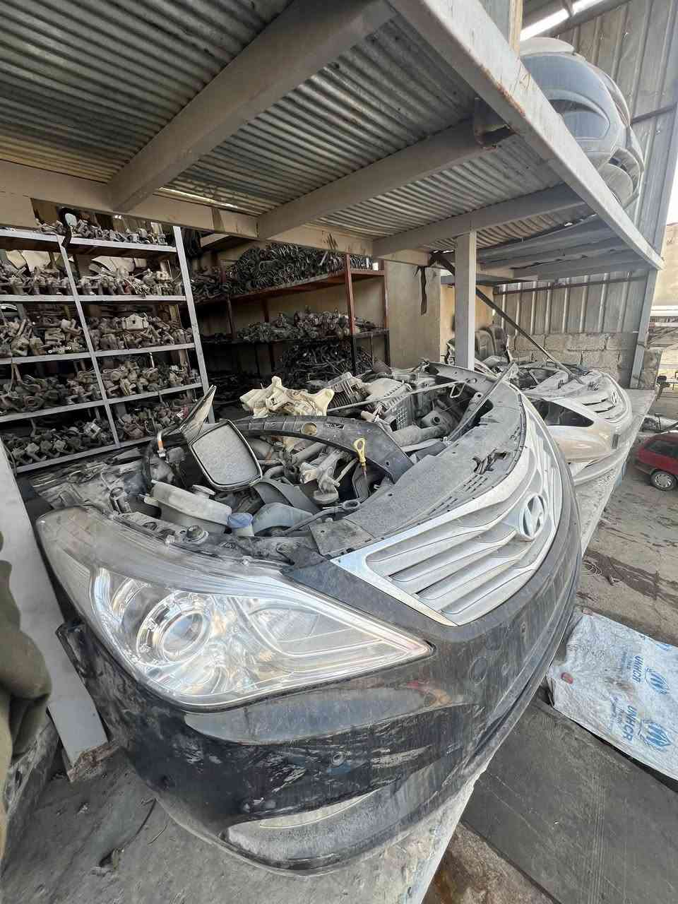 يوجد جميع قطع غيار سوناتا و ازيره 
شركة ماهر الحجار 
يوجد توصيل لجميع محافظات العراق 🚚 
العنوان الموصل صناعة وادي عكاب سيايدن ويلاد قندله ثالث فرع على يمين 
للتواصل: ***********……‭٠٧٧٤ ٤٤٣ ٣١٤٤‬
