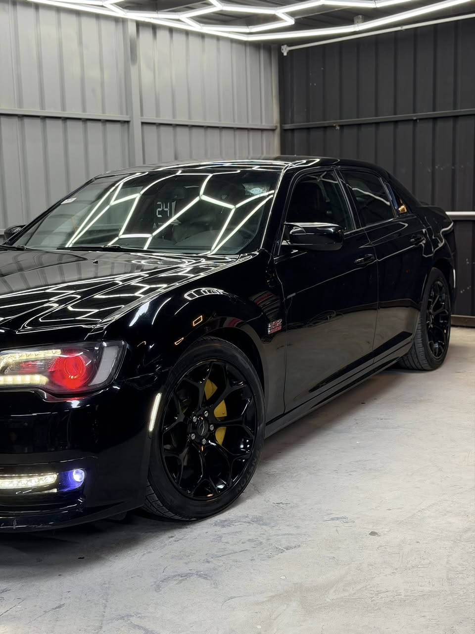 السلام عليكم
اوباما 2019 فئة S بدون بنوراما 
لون اسود داخل جلد اسود حضنS 
ماشية ١٥٠،٠٠٠ ميل تقريبا 
السياره بيها ٣ قطع صبغ و ٣ قطع تبديل بلادي مالشركه
رقم اربيل باسمي تحويل ثاني يوم 
مكاني بغداد حي القاهرة 
السعر ١٨٨$ وبيها مجال بسيط كلش 
***********
***********
