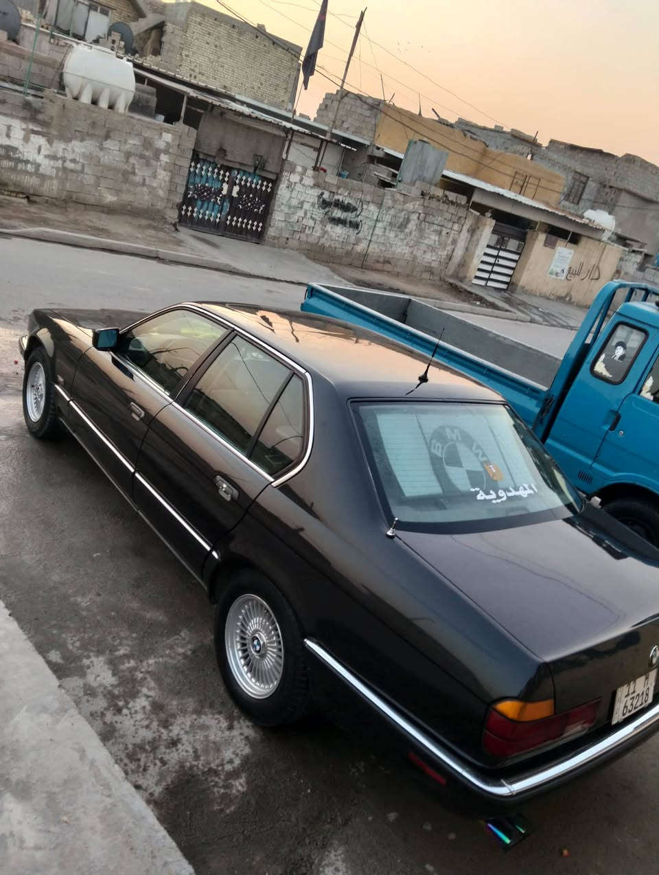 سلام عليكم للبيع حجم 735 موديل 92 بدون حادث فقط صبغ جماليه تصال ***********
