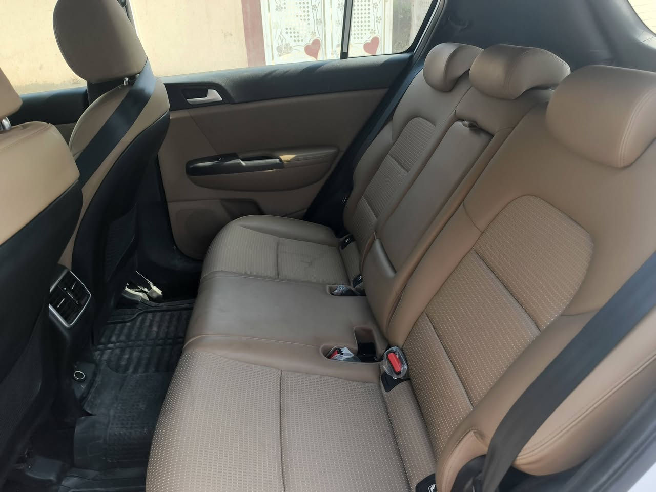 يالله سبورتج موديل ٢٠٢٠
رقم بغداد انكليزي 
ماشيه ٦٨ ألف 
كفالة عامه عدى إلي ماشر عليهن شبر صبغ وسبر بارد
مكاني بابل أو بغداد باسمي تحويل مباشر 
نظيفه جدا ألف متصرف عليها 
***********
السعر ٢٠٥ وبيها مجال 
الاستفسار اتصال على الرقم
