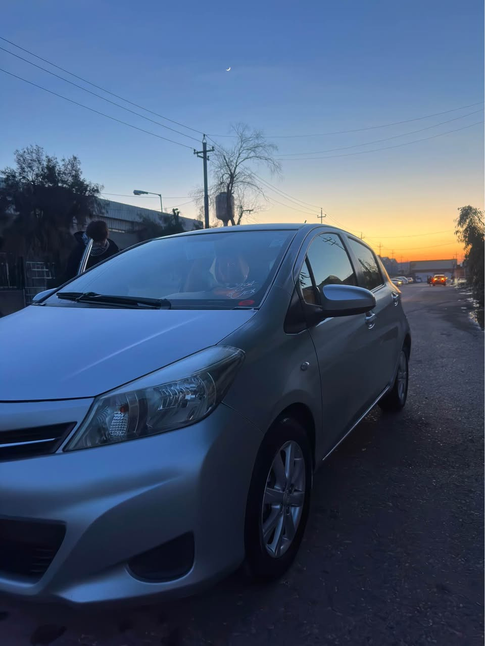 تويوتا يارس 
موديل : ٢٠١٤
تەنها چاملخی پشتەوە لای سایەق  بۆیاخە
سەیارەکە بێ مەسروفە گێڕ و مەکینە و تەبریدی بەشەرتە  
کەمێک کاڵ بوونەوەی لە سەقف هەیە 
نرخ ۹٤ وەرەقە 
ژمارە مۆبایل ☎️***********
عربي
تويوتا يارس 
موديل ٢٠١٤
فقط جملخ خلفي طرف سايق صبغ
سياره جاهز كير محرك و تبريد كله بشرط
سعر ٩٥ ورقة
رقم تلفون ☎️ *********** أربيل, العراق
