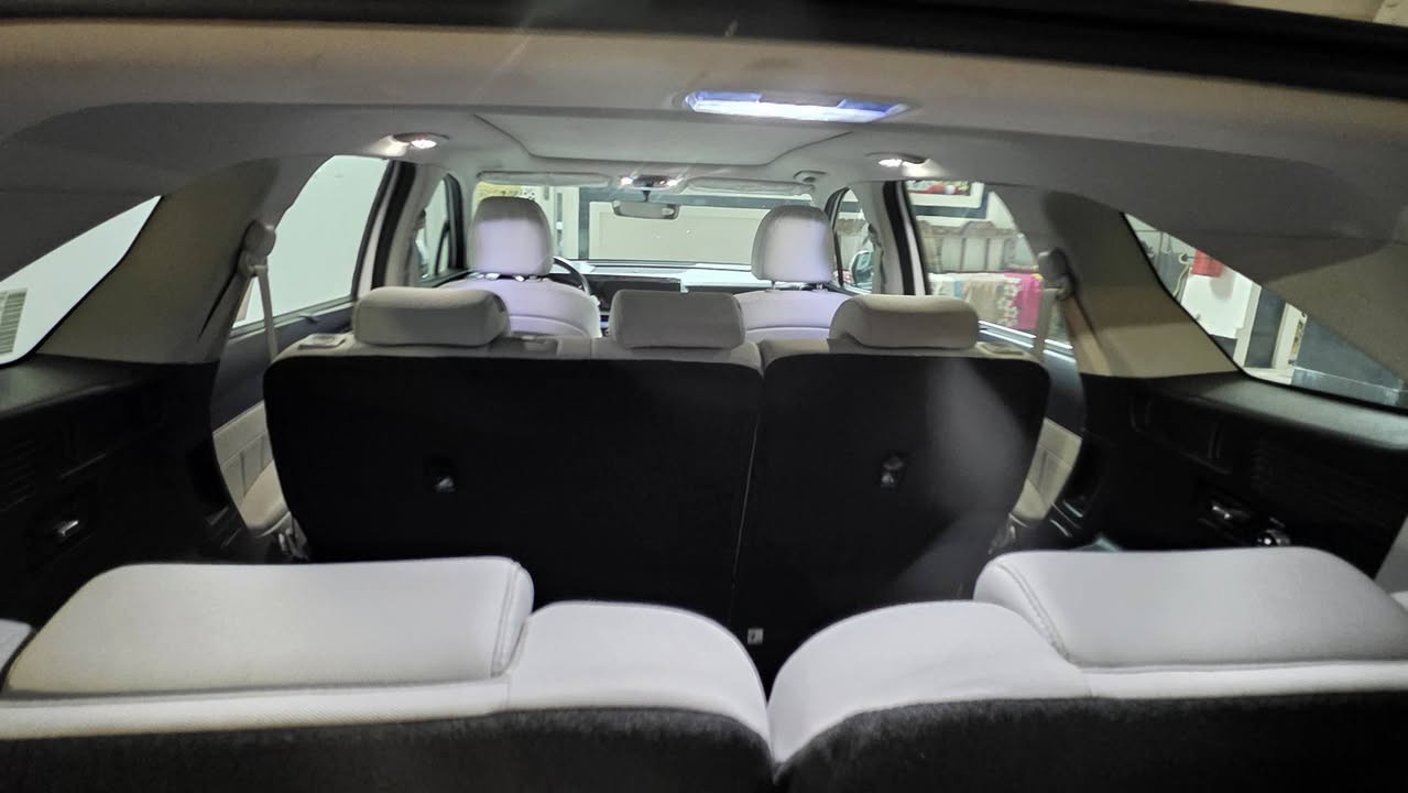 السلام عليكم سورنتو للبيع موديل2024 المواصفات كشنات كهربائيه 6سلندر كير موس ويل19  مكان بغداد للسعر وللاستفسار اكثر الاتصال على الرقم***********
