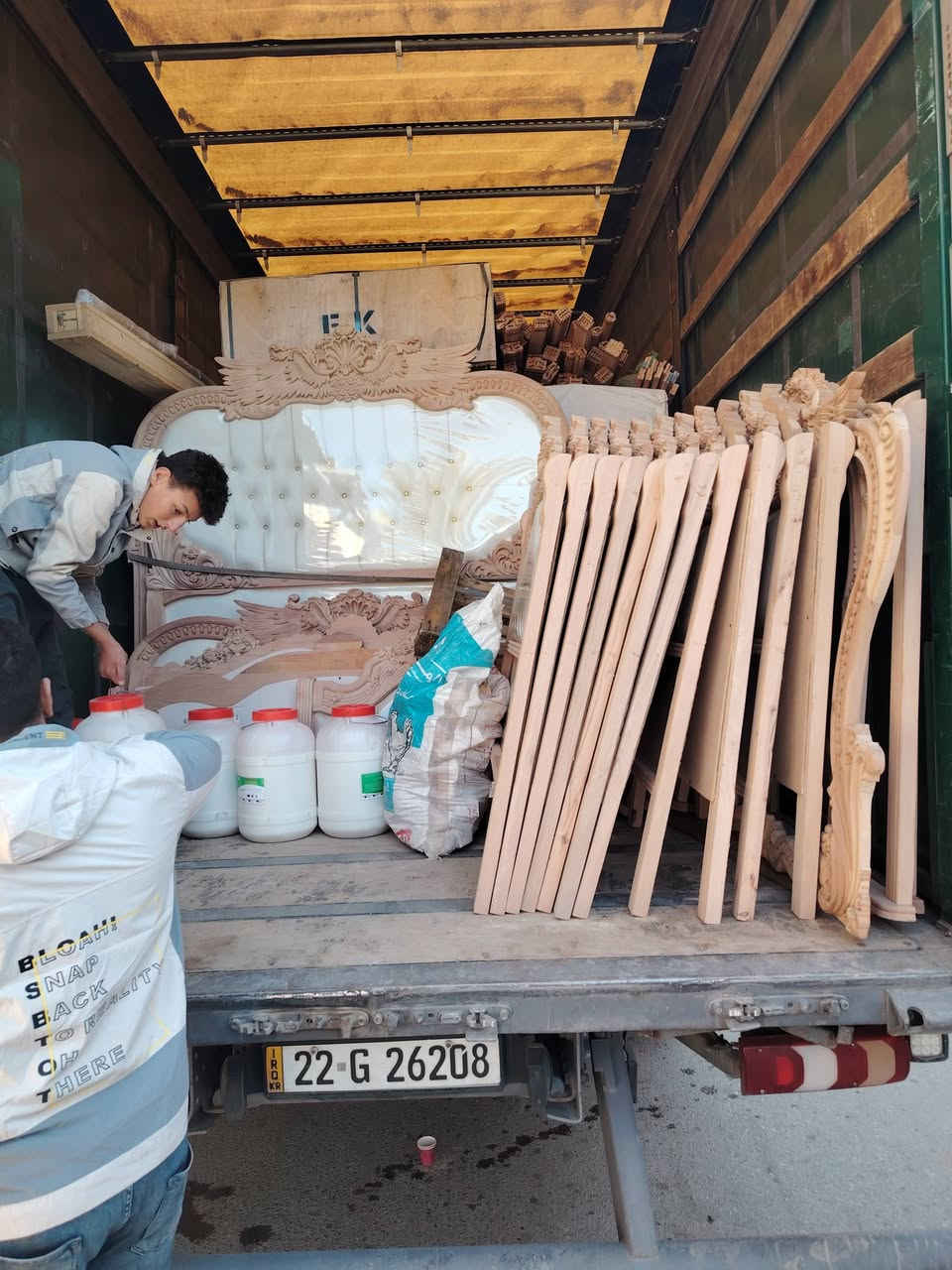 تم وصول وجبه مسواك جديد  من الخشب المعاكس  والصاج السنديان  ولوح المصفى  من اجود انواع الماركات  مستعدين لتجهيز كافه النجاجير جمله ومفرد وباانسب الأسعار العنوان نجارة الياقوت قرب جامع السنبل للاتصال ***********
