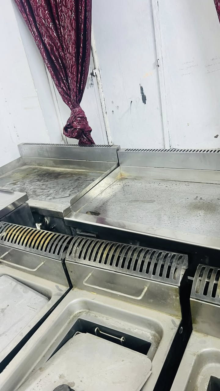 اغراض مطعم البيع بغداد حبيبيه ساحه حمزه ***********
