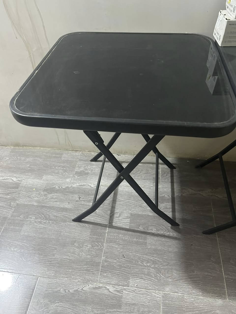 غراض مستعمله قليل مكانها بغداد شهداء البياع  رقم الهاتف :***********
