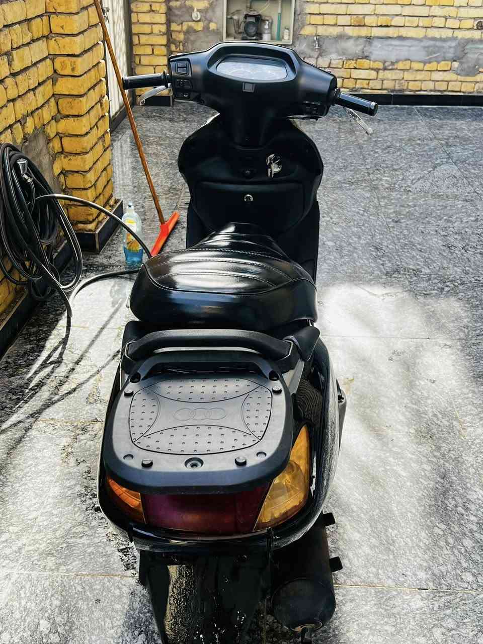 السلام عليكم
دراجه سبيسي ياباني للبيع
دراجه نضيفه وحلوه وخير من الله 
المكينه تجفيت رايمر اصلي 
المكان كوت شارع الزهراء 
باقي التفاصل ع خاص الشراي بيك خيرر وتدلل
الهاتف//*********** 
السعرر ((550))
