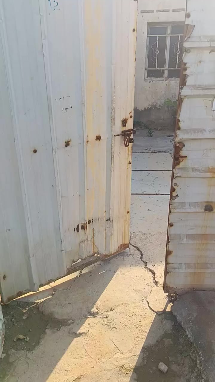 السلام عليكم بيت تجاوز للبيع قرب مركز شرطه الزعفرانية  ب 15 بي مجال 
*********** واتساب
