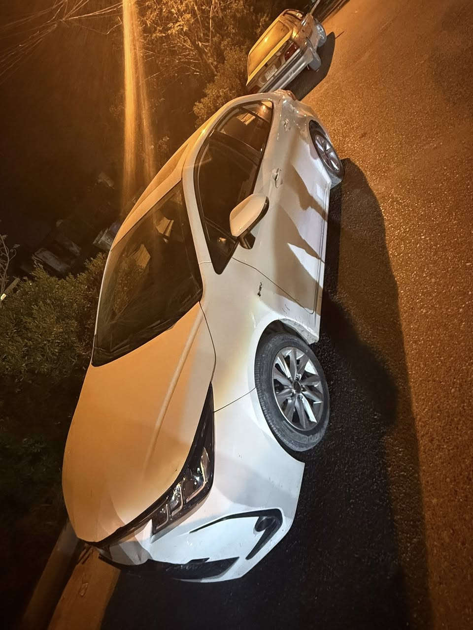 كورلا هايبرد خليجي
مكفولة كفاله 
ماشيه 42الف 
السعر 143بيه مجال جدآ بسيط
رقم ***********
بغداد حي جهاد
