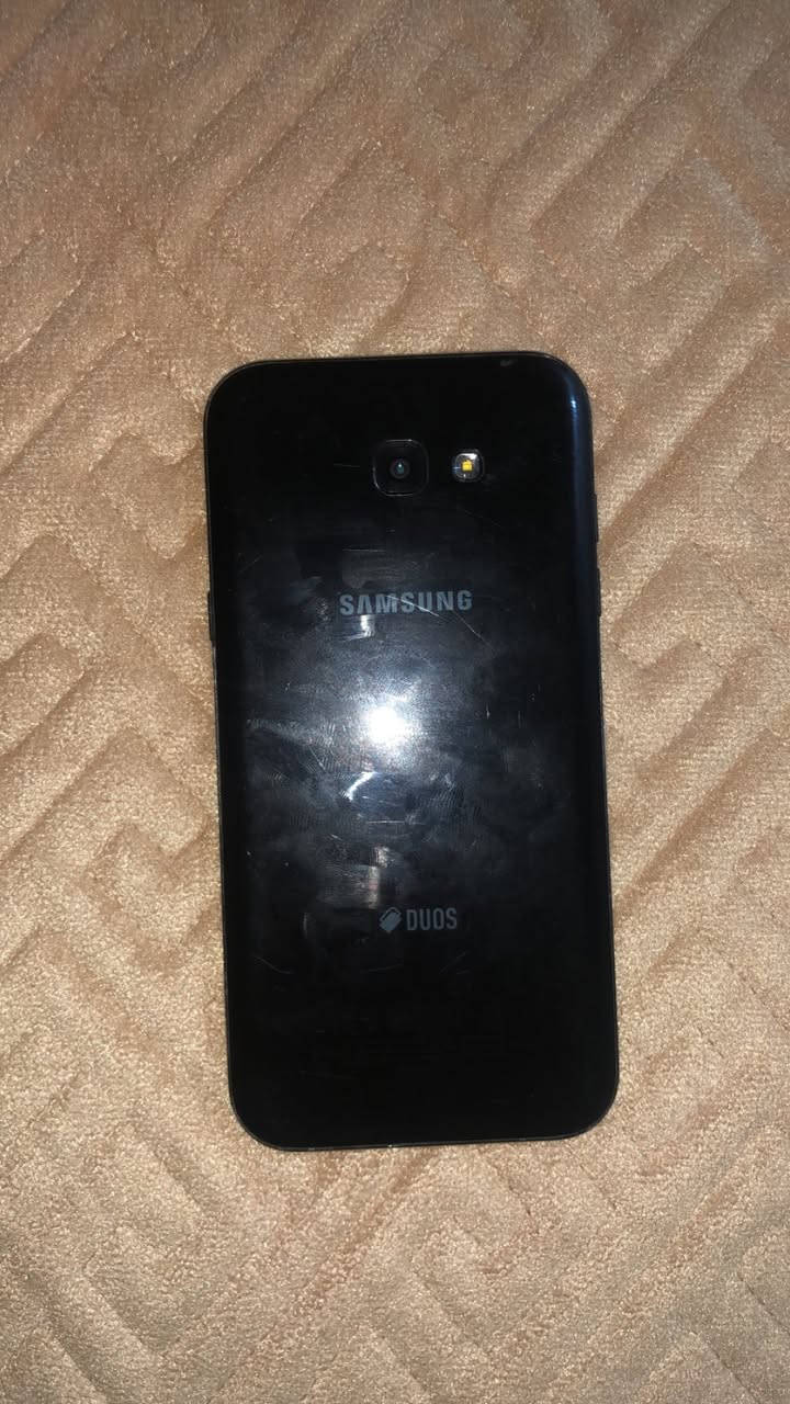 سلام عليكم جهاز جلكسي A7 جهاز يفيدكم اتصالات يفيدكم اذا عندك طفل صغير جهاز كامرته شريحته كلشي شغال مابي نقص ذاكرته ٣٢ سعره ٨٠ وبي مجال للشراي مكاني بصرة الجزيره رقمي ***********
