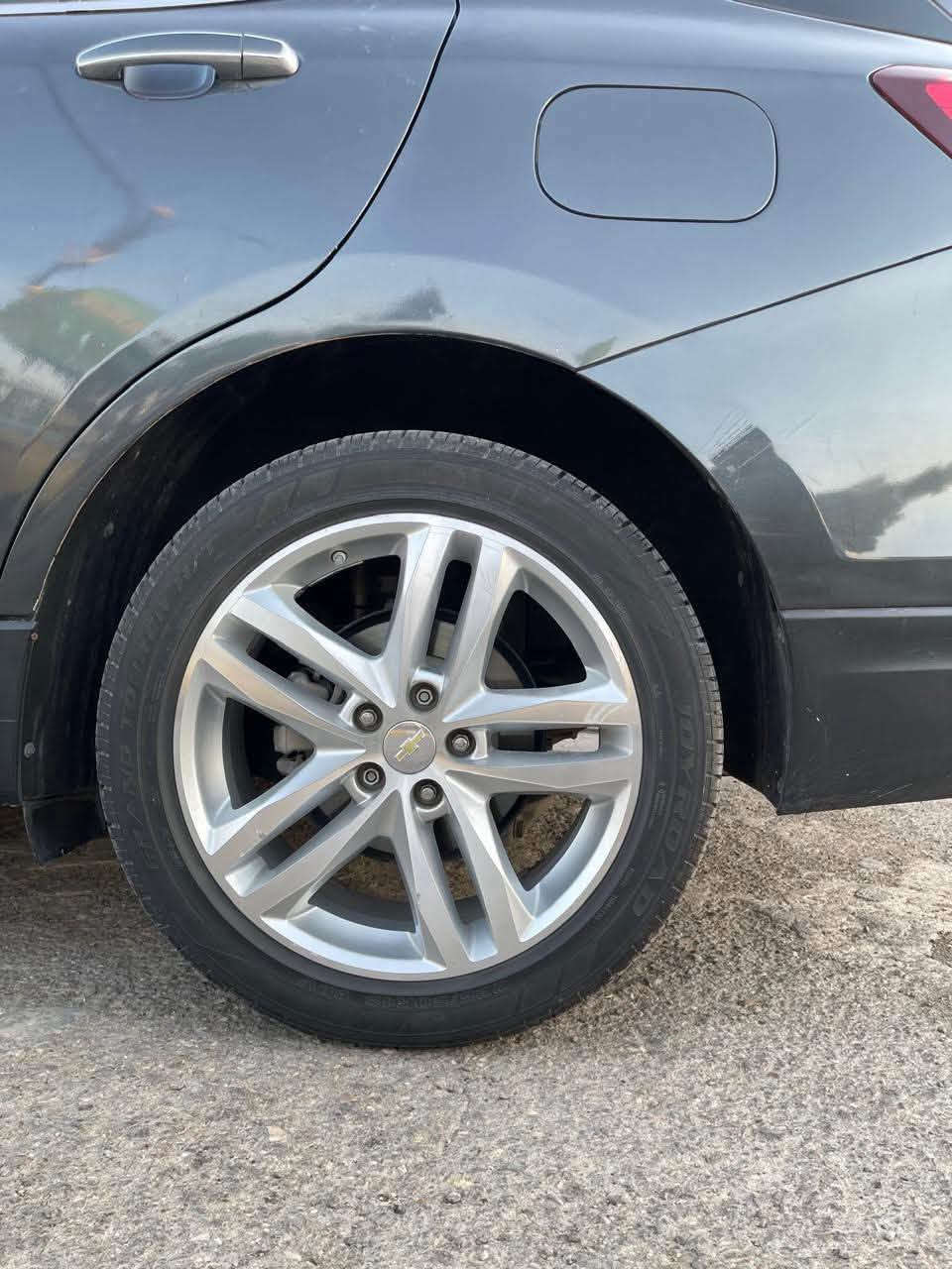 سلام عليكم
السياره شوفرليت اكوينكس فئه (بريمير)

بريمير ماعدا الفتحه

مكينه2000cc توربو

السياره داخله كلين 

بالعراق صاربيه بابين

سياره كشرها نضيف 

ويل 19

كشنات كهرباء 

استيرن حار بارد

كشنات تبريد تتفئه

رقم واسط

ممشى 80الف 

المكان واسط الكوت 

السعر.  (120ورقه وبيها مجال بسيط) وتفاصيل كامله على الرقم

***********
