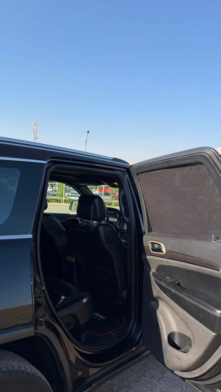 تحيه طيبه اصدقائي 
Jeep Grand Cherokee 2018 Limited Plus
السياره ترهم نقد وترهم اقساط مقدمه قويه 
جيب لمتد بلص
سياره جديده وبل نسبه لموديلها قليل بقه سياره بهل نظافه 
موصفات 1/1 للاخير 
كشنات جلد تبريد تدفئه كهرب خزن 
ستيرن كهرب 
شاشه كبيره 
شفتات ستيرن  
فول تحكمات ستيرن
حساسات خلفي 
بانوراما 
وبعد بيها كومه موصفات 
سياره حلوه وجاهزه على 24 حبه بدون دينار مصرف 
بدون حادث السياره وارد امريكي كلين تايتل 
شخط بل جاملغ الامامي بل عراق  وعلى كدو صبغ فقط فقط 
سته سلندر السياره 3.600 مكينه الاستندر 
سياره بشرط بدون ايرباك بدون داخل بدون حادث بدون كلشي بجم كبس خلفي كبس 
طخم امامي خلفي طخم تاير كلشي جديد بشرط 
مكينه كير تبريدد كهربائيات بشرط 
عارضها ب 235 وبيها مجال جدا بسيط 
للتواصل ***********
