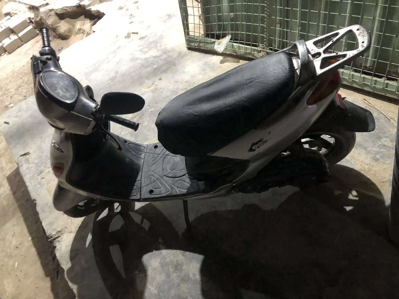 دراجه لكزز دراجه حلوه اونضيفه مكينه ناعمه مجفته مره وحده دراجه حلو عله ايدي عنوان البصره الزبير سعر 450     :***********
