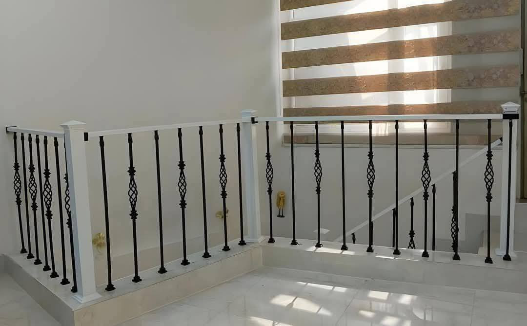 🔻الى أهالي الديوانية🔻
محجرات ألمنيوم بتصاميم عصرية 

نقدم لكم أجمل محجرات الألمنيوم المناسبة للدرج والبلكونات،
تصاميم أنيقة تضيف لمسة فخامة وأمان لبيتكم.

✔️ جودة عالية
✔️ شغل مرتب ودقيق
✔️ تصاميم حديثة تناسب كل البيوت
✔️ أسعار مناسبة

للحجز والاستفسار راسلونا على الواتساب
 ***********
اختار الفخامة… وخلي بيتك يبرز بالأجمل ✨
