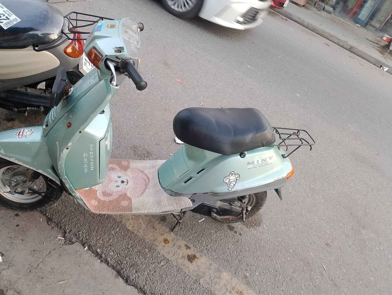 ماطور للبيع ياماها
كلو شغال بس يراد لو باتري
سعر 200بي مجال


**إذا كنت صاحب هذا الإعلان وتريد حذفه لأي سبب، رجاءا أرسل رسالة إلى الدعم الفني**