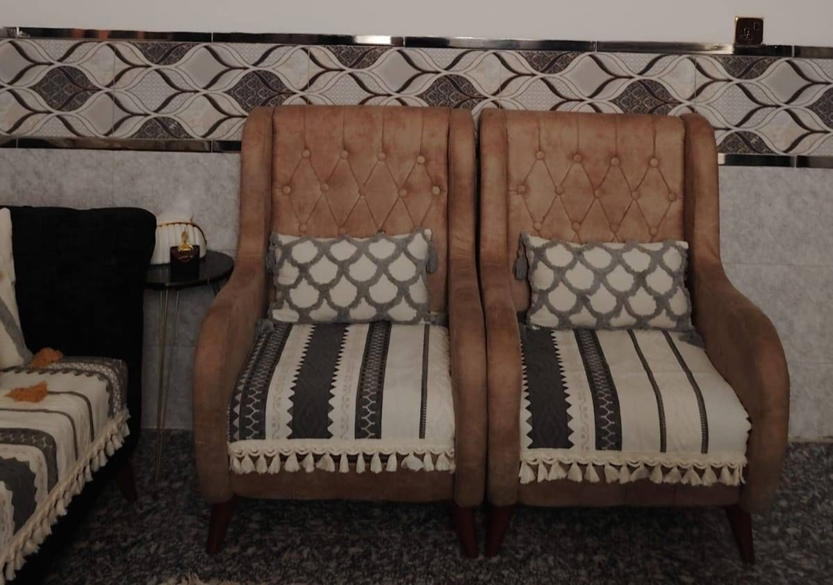 تخم للبيع  جدا نضيف لسعر ٢٠٠ ٨ مقاعد


**إذا كنت صاحب هذا الإعلان وتريد حذفه لأي سبب، رجاءا أرسل رسالة إلى الدعم الفني**