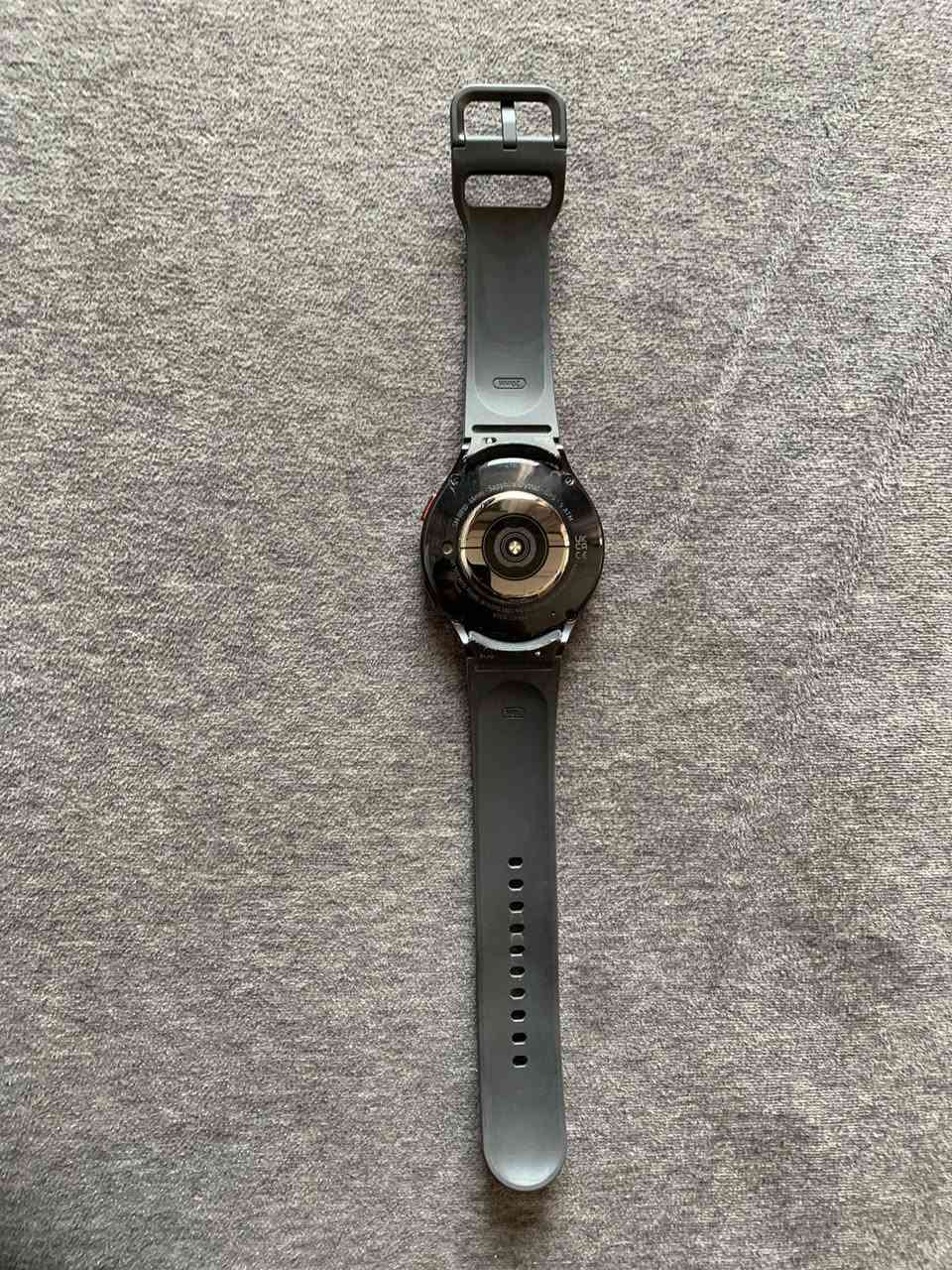 السلام عليكم
ساعة سامسونك 

الجيل الخامس

الحجم 44 

اللون اسود

النظافة 95‎%‎ 

ملحقات كارتون وشاحنة

ادفع سعر عجبني ابيعك مو شراي لا تعامل 

مكاني ايسر حي المزارع مقابل مستشفى السلام 

للاستفسار ***********
