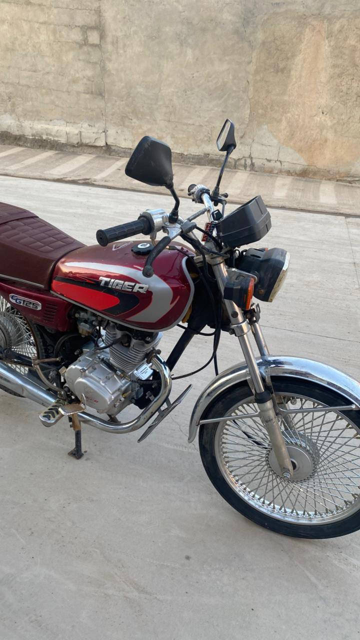 السلام عليكم م̷ـــِْن رخصة الأدمن
#بيع_مستعجل_دراجه_للبيع_تايكر_صالنصه_كاتم_موديل_2019_مكان_كركوك_السعر_370_الف_دراجه_جاهزه_وشايف_الف خير الياخذها  للأتصال / ***********
