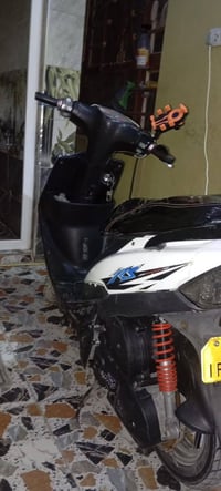 ماكس عدلة • بوشة ٤٩ • مامفتوحة