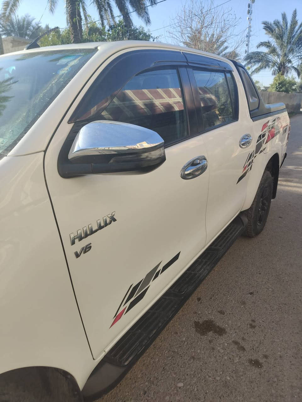 هايلوس 6سلندر سليمانيه موديل 2021ماشيه 94بيه 10سم بارد بالباب مال البدي الخلفي فقط سعره310ورقه وسوناره موجود***********
