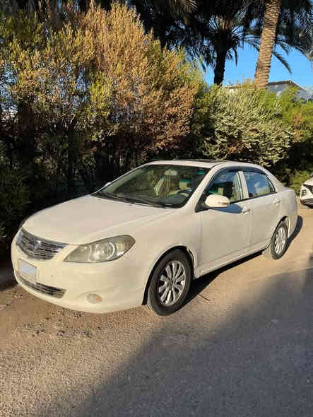 السلام عليكم
بي واي دي جي ثري للبيع

السياره موديل 2016💥

كير مكينة
كير اوتو والمكينه 1800 البلادية

السياره فتحة والداخل جلد 

تحكم ستيرن

حساسات خلفية بلاد

اشاير بالمري + ترحيب 

تبريد ثلج ❄️

السياره مصبوغه حزام بدون دواخل 

ماشية٢٠٠الف حقيقي🌟

مكان/ بغداد دورة ابو طيارة

السعره٤٩ وبيها مجال حك الجية

للاستفسار / ***********
